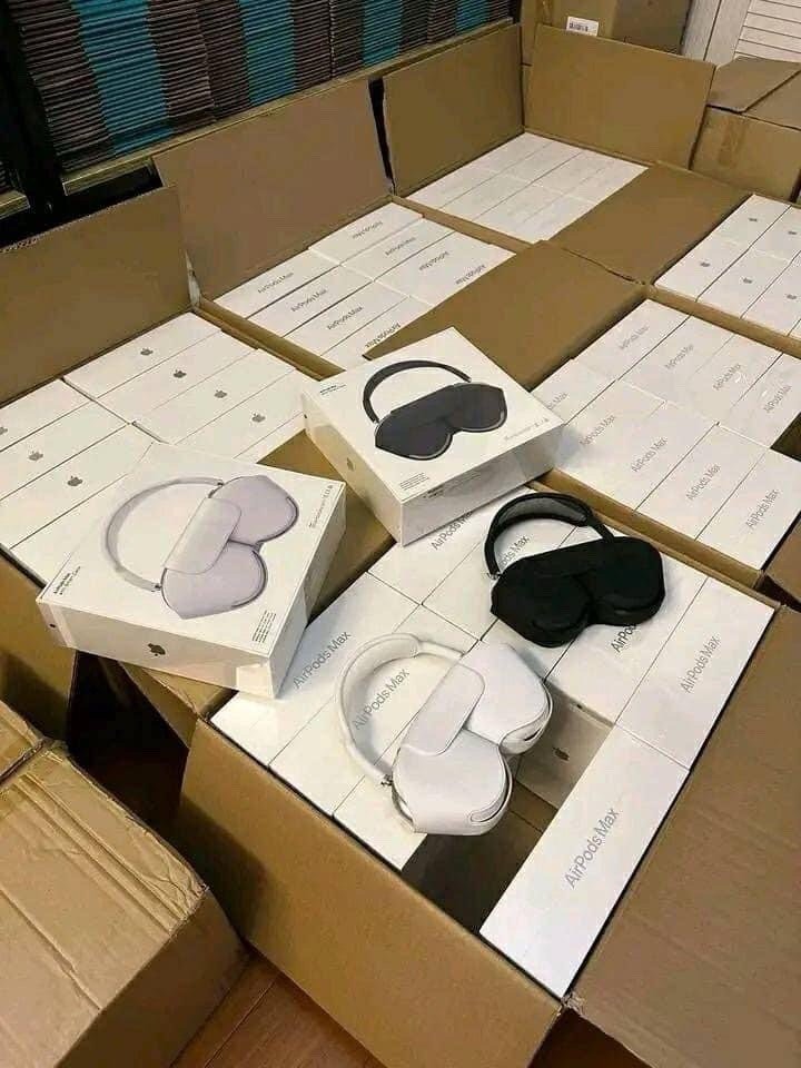 AirPod Max & AirPod Pro Pallets