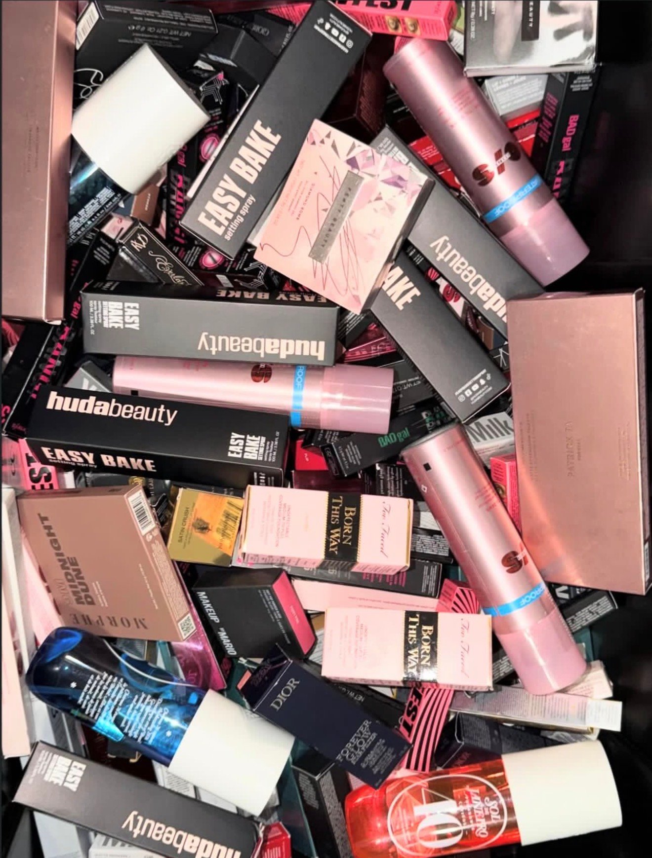 make-up and skincare's pallets liquidation - Image 2