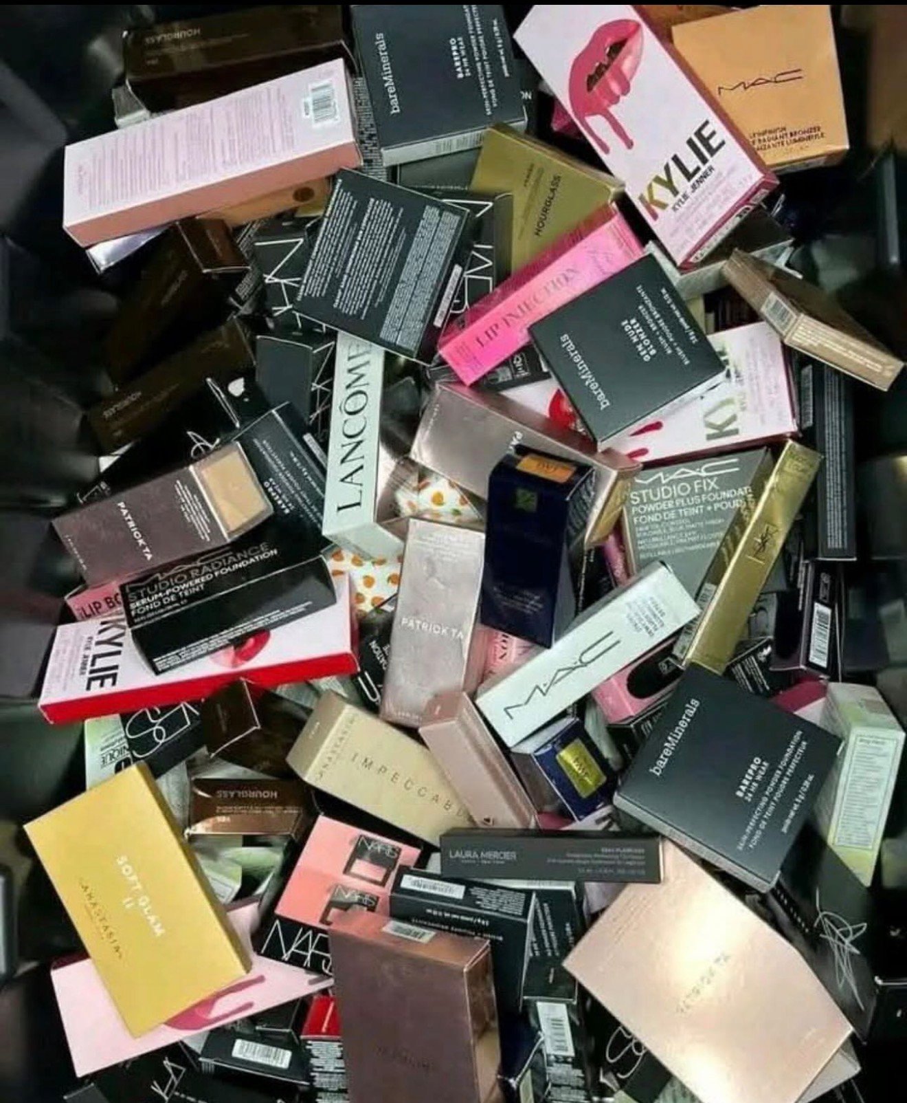 make-up and skincare's pallets liquidation - Image 4