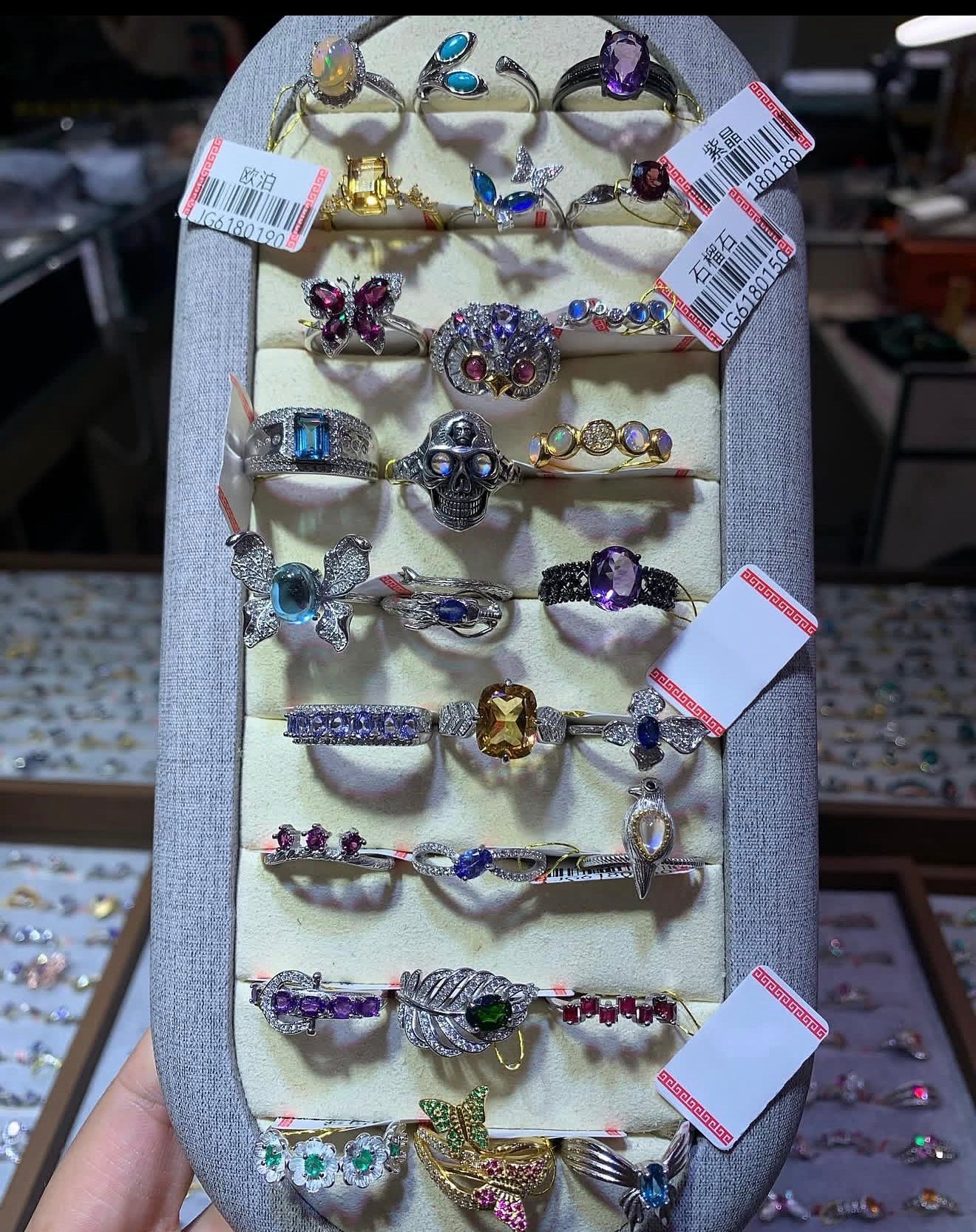 jewelry pallets liquidation - Image 4