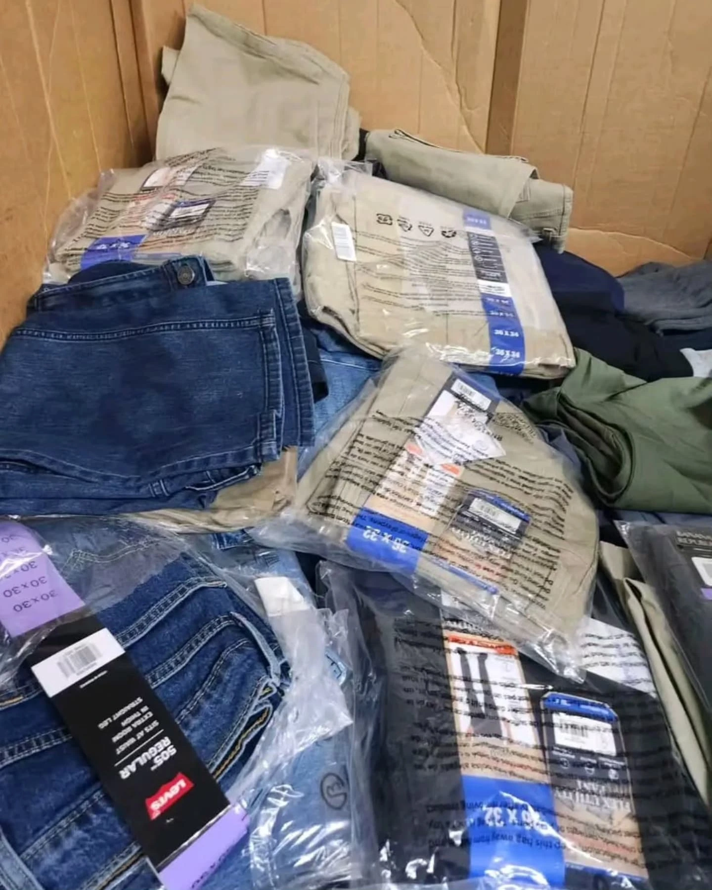 πππππ Clothes Pallets liquidationπ©³π½ππ - Image 3