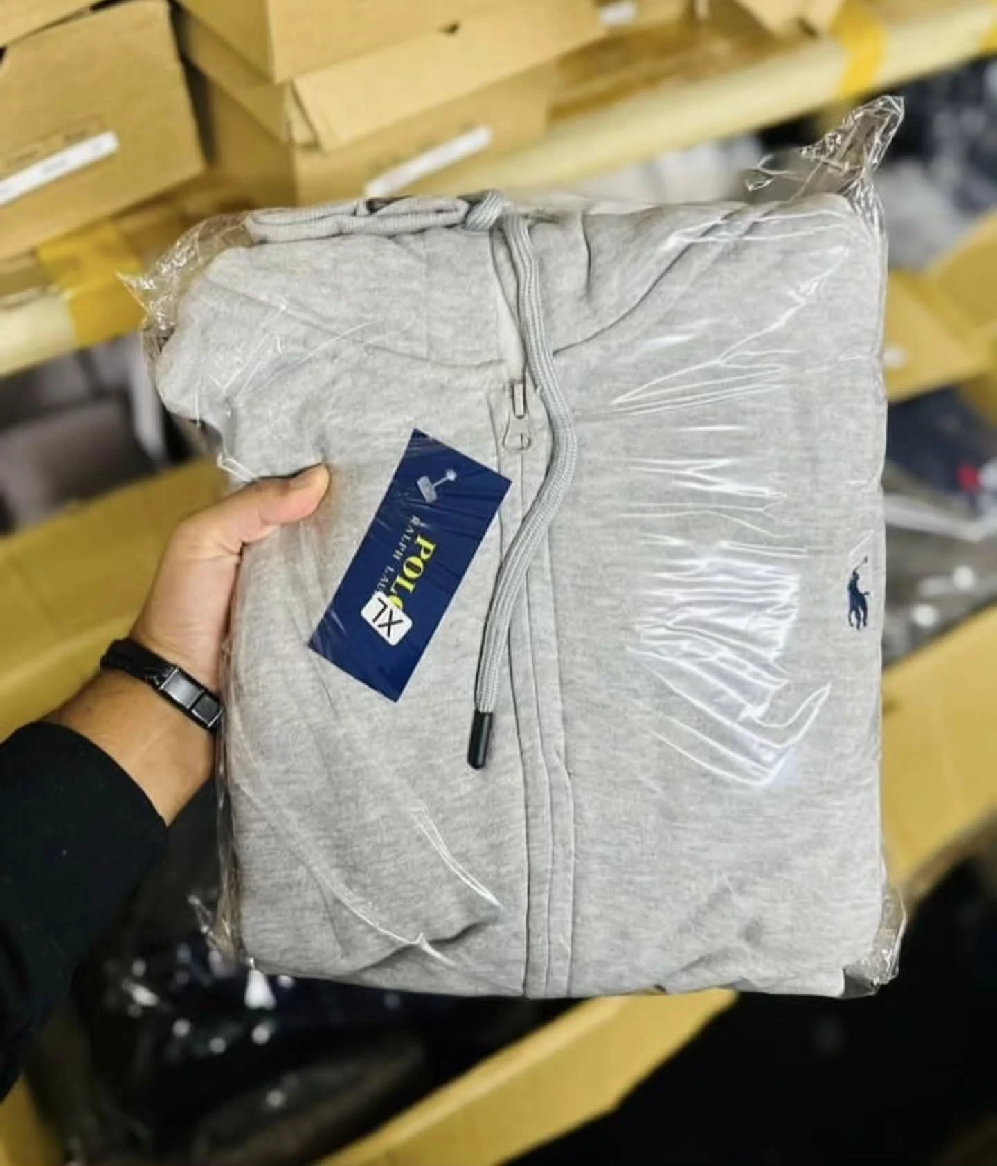Nike polo tracksuits pallets liquidation - Image 4