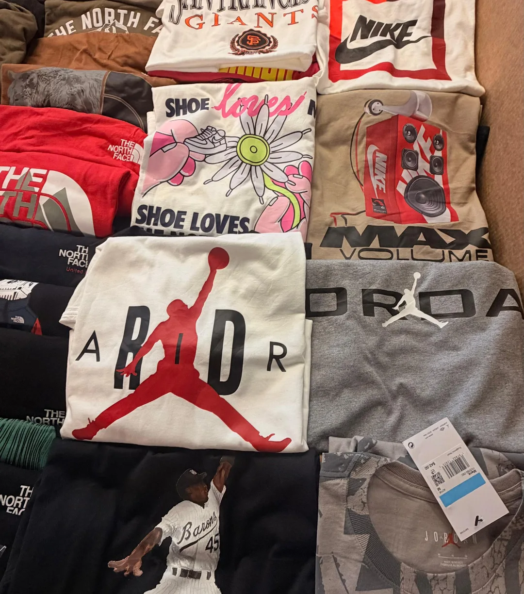 PREMIUM SPORTSWEAR WHOLESALE PALLETS