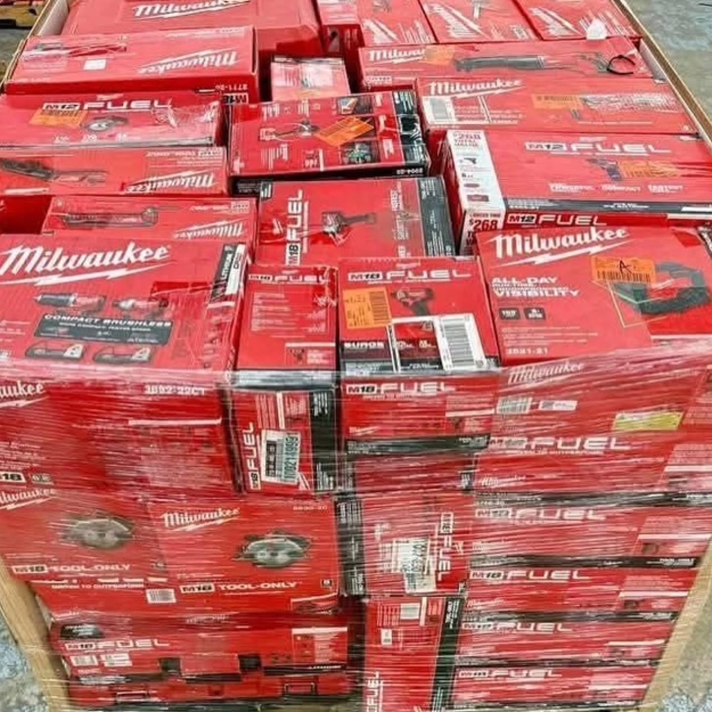 Milwaukee tools pallets liquidation - Image 2