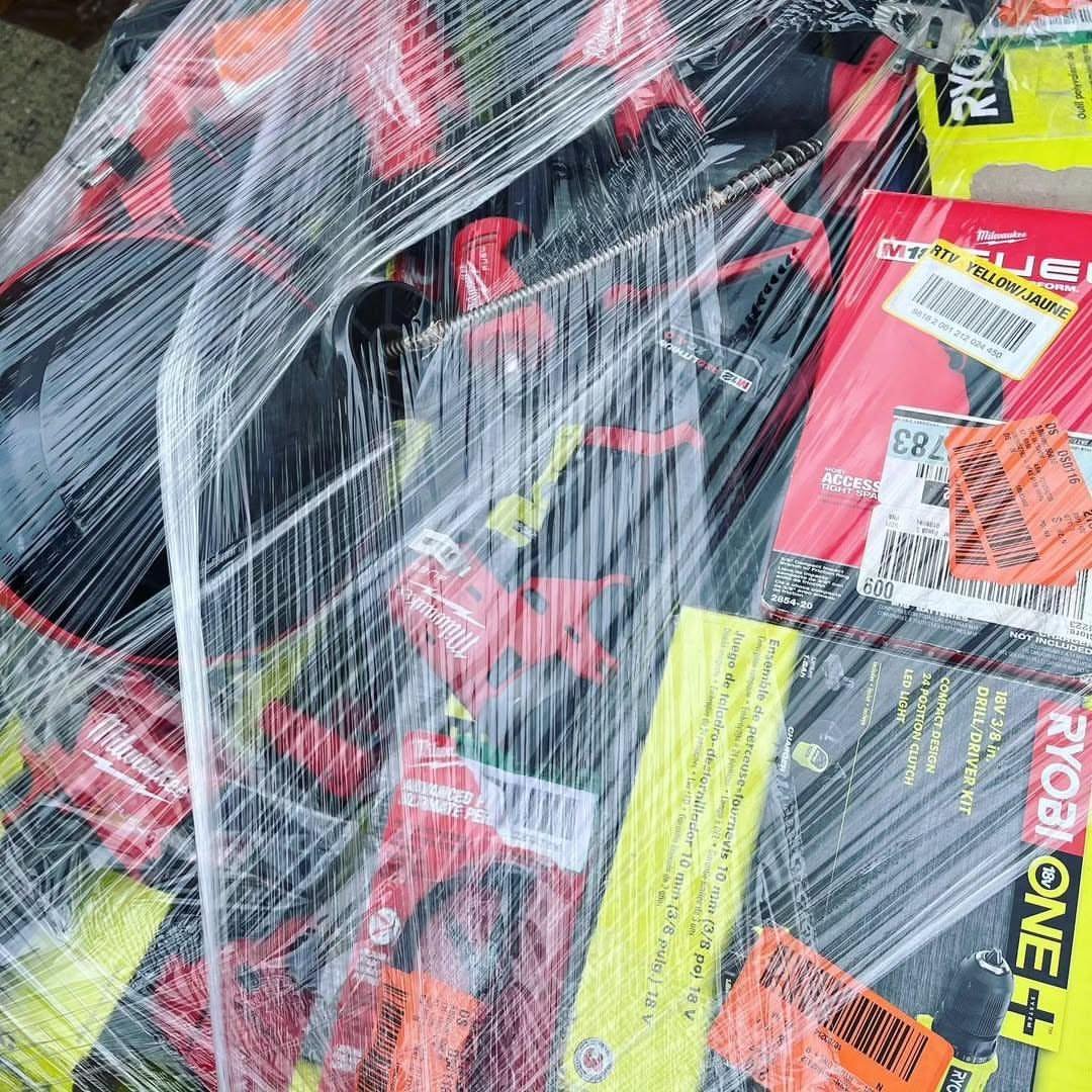 Milwaukee and Dewalt mixed tools pallets liquidation - Image 3